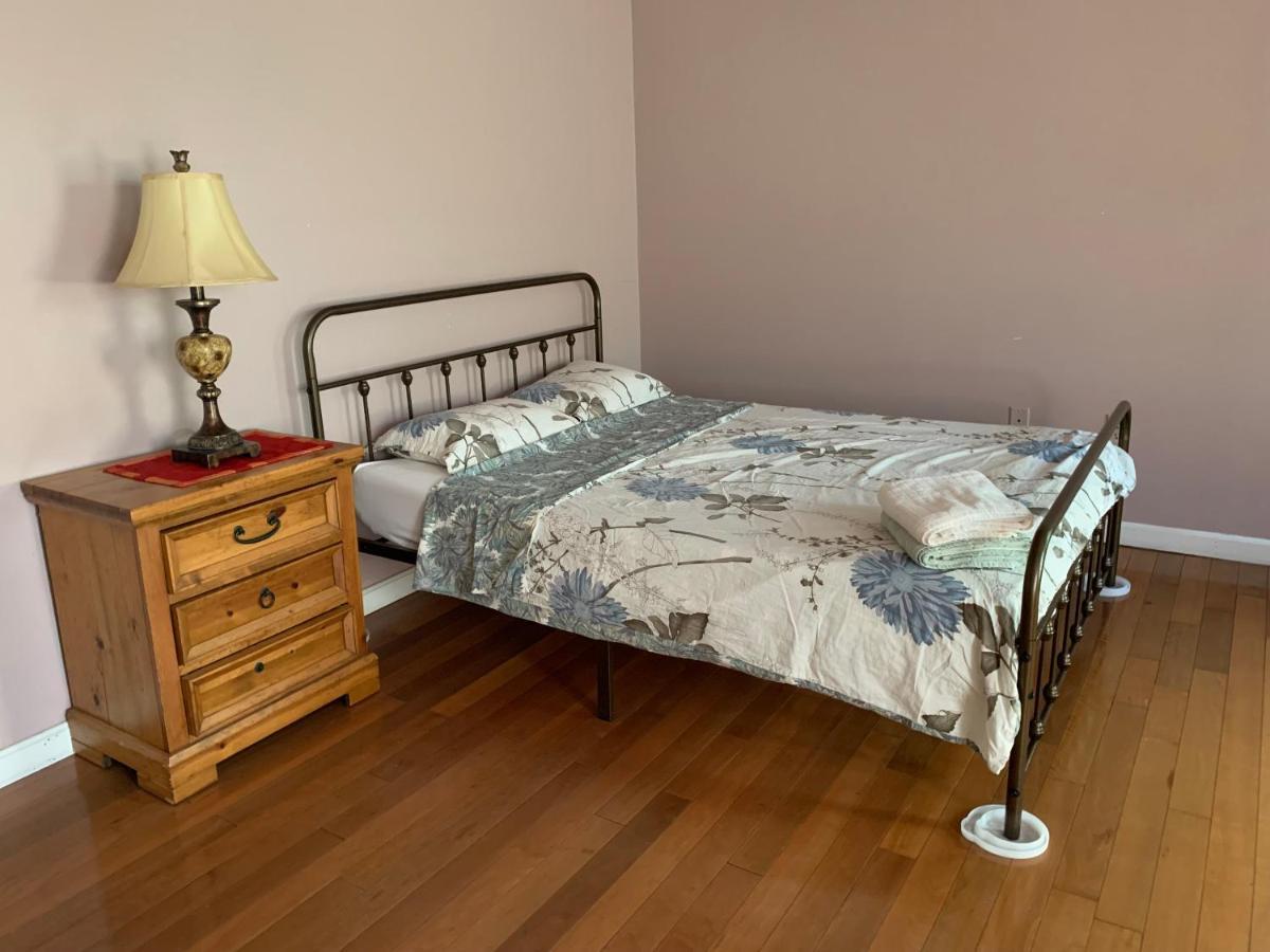Beautiful Victorian House, Room Boston Exterior photo